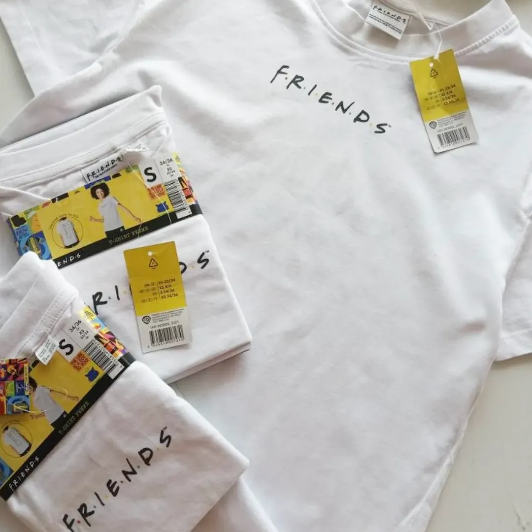 تیشرت برند اسمارا طرح friend