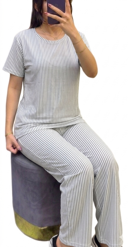 ست تیشرت شلوار نخی قواره دار برند h&m